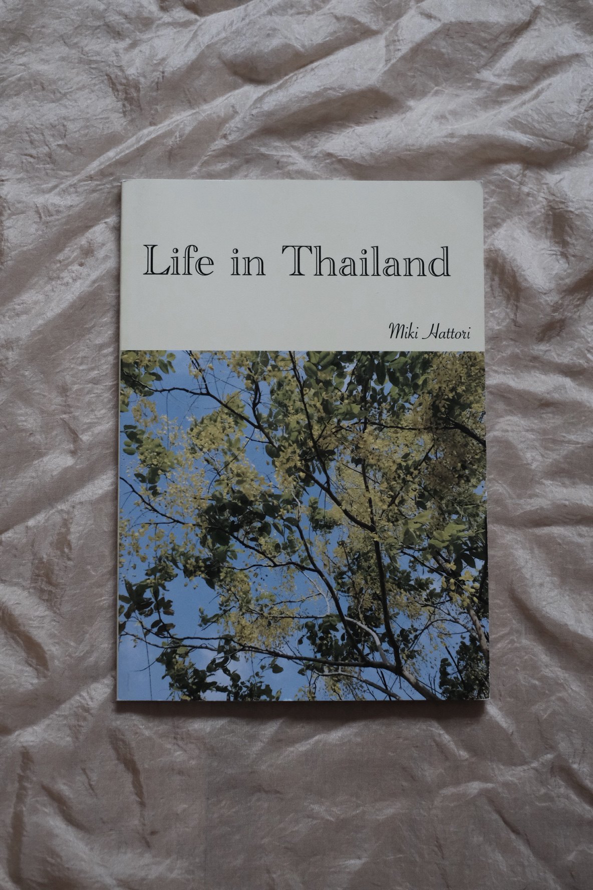 『Life in Thailand』の表紙